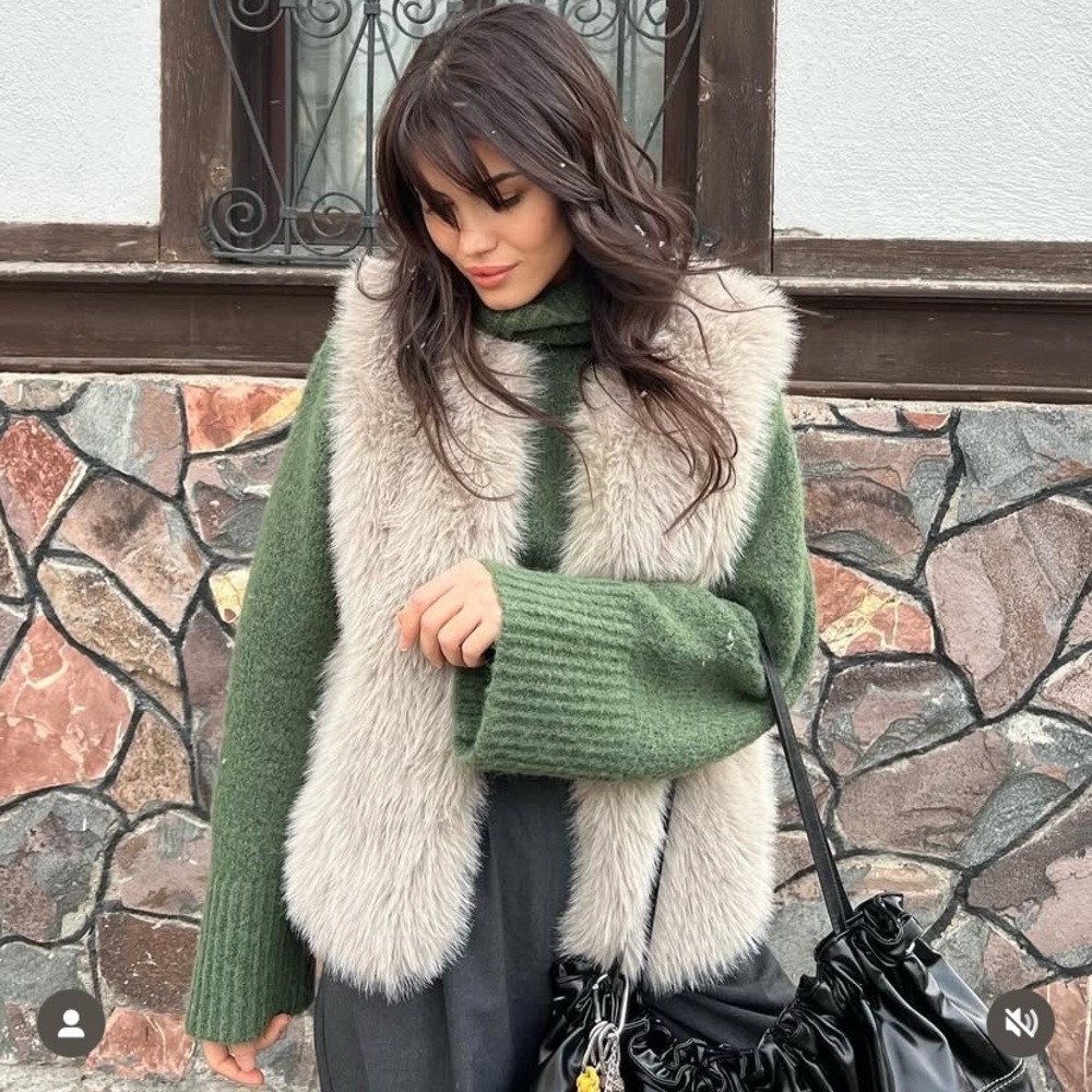 Zara faux fur vest light grey
